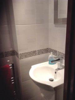 bathroom installers Fareham image